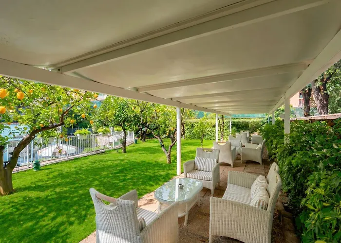 Hotel Capri- Adult Only